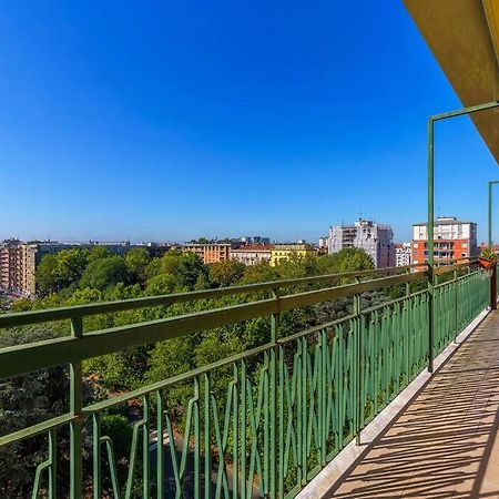 Sunny & Updated Flat With Panoramic City View 50M From M4 Stop Μιλάνο Εξωτερικό φωτογραφία