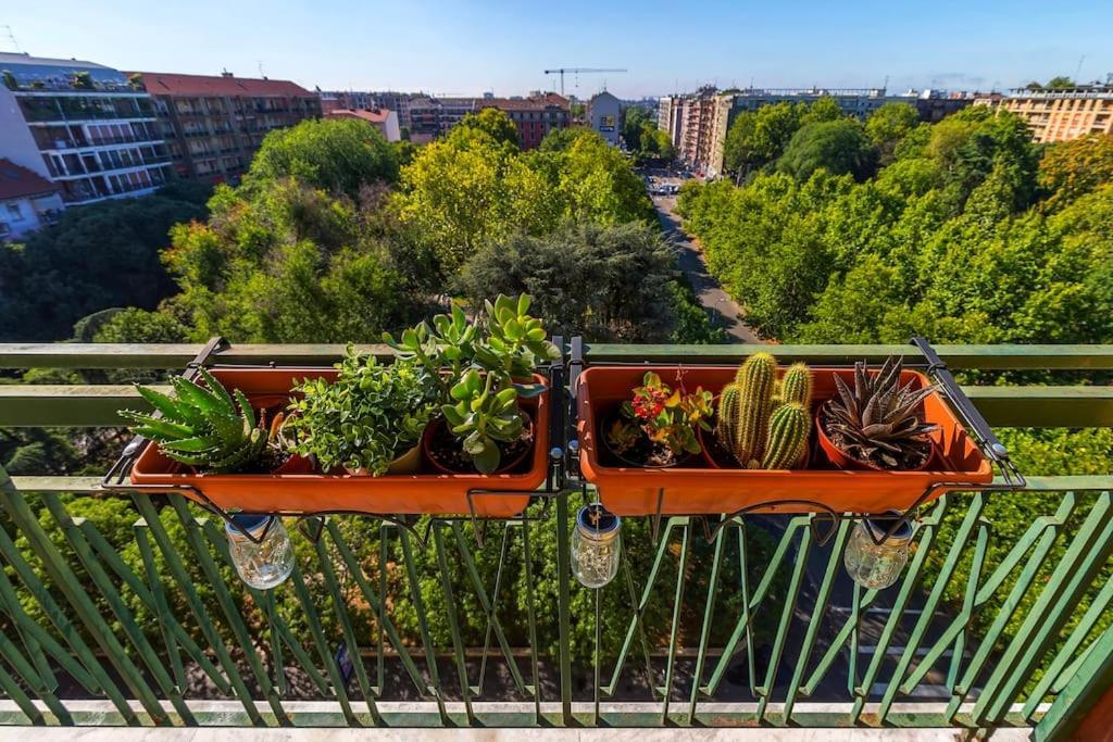 Sunny & Updated Flat With Panoramic City View 50M From M4 Stop Μιλάνο Εξωτερικό φωτογραφία