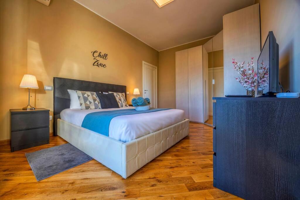 Sunny & Updated Flat With Panoramic City View 50M From M4 Stop Μιλάνο Εξωτερικό φωτογραφία
