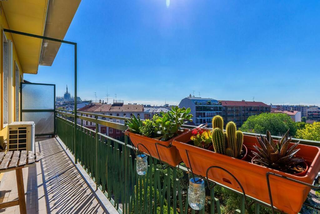 Sunny & Updated Flat With Panoramic City View 50M From M4 Stop Μιλάνο Εξωτερικό φωτογραφία
