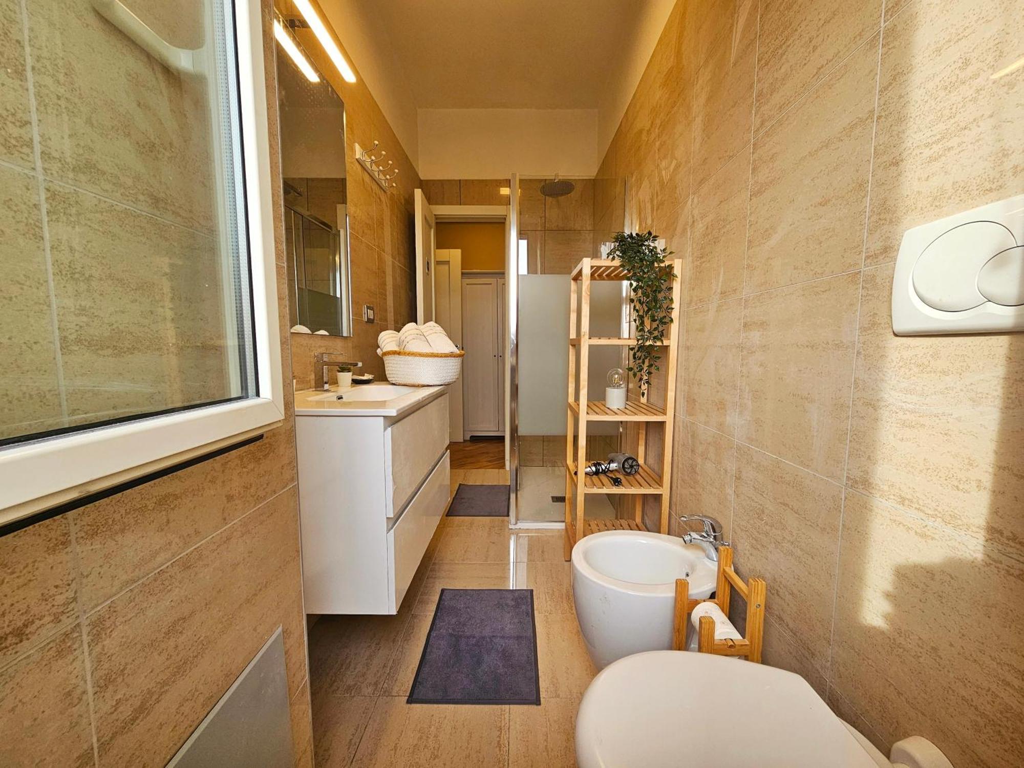 Sunny & Updated Flat With Panoramic City View 50M From M4 Stop Μιλάνο Εξωτερικό φωτογραφία